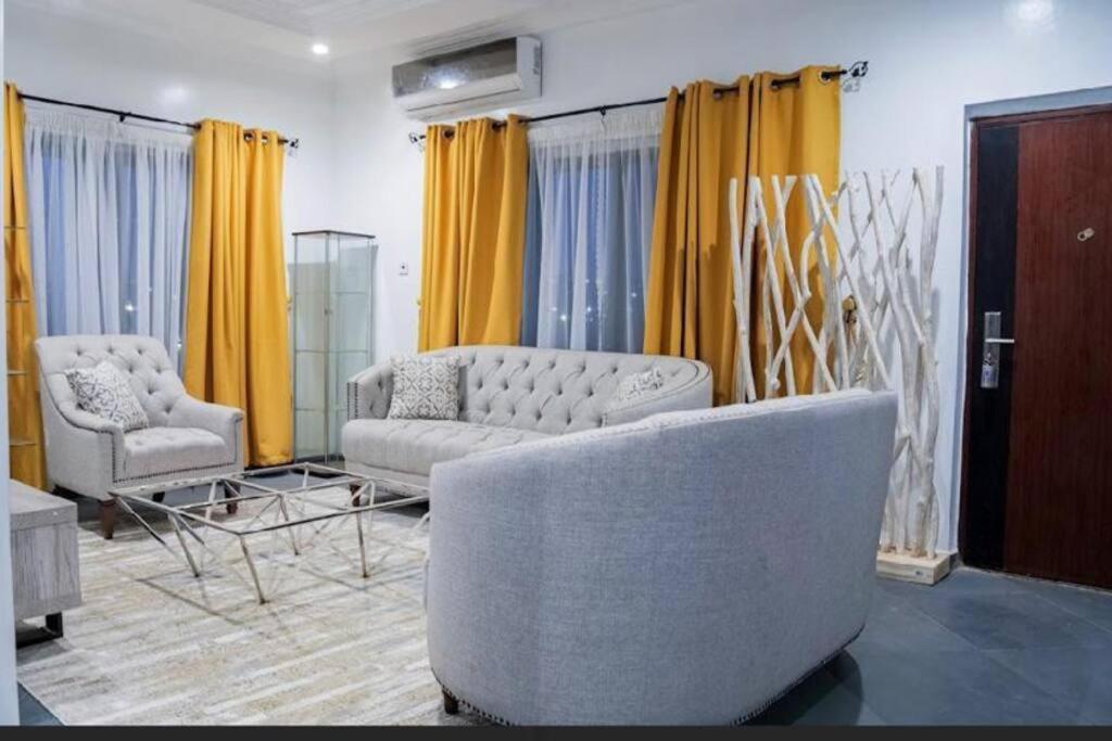 Cozy Penthouse ,Accra Ghana Owuraman Экстерьер фото